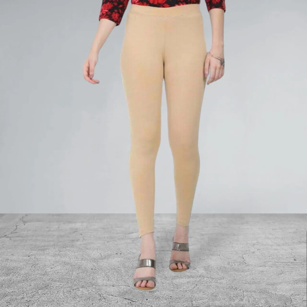 Beige Ankle legnth leggings