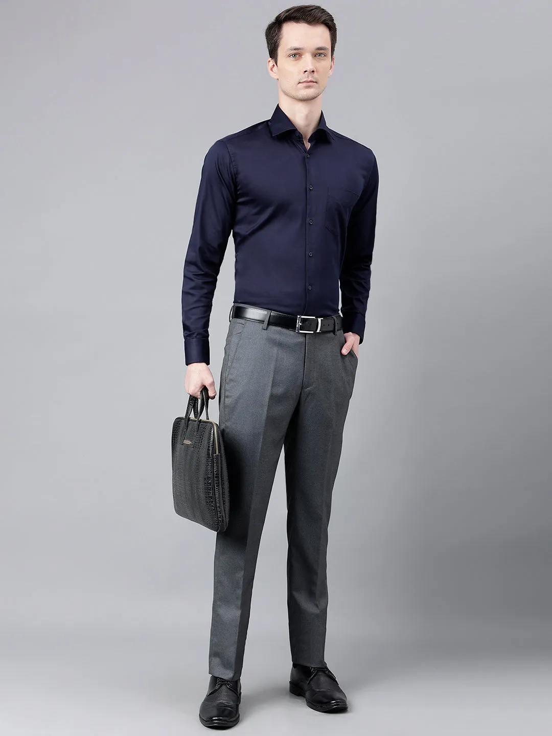 Men Dark Grey Standard Fit Mid Rise Solid Formal Trouser