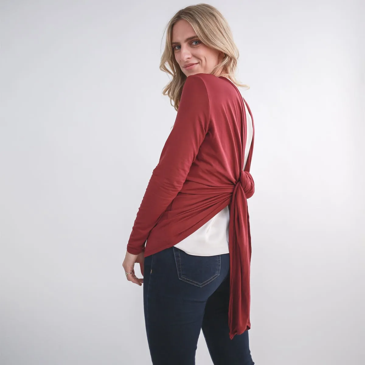 The Everyday Twist Top in Black Modal